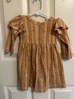 kate quinn Tan Birch-Print Ruffle Shoulder Dress